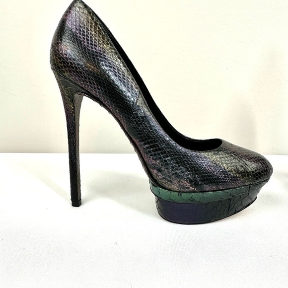Brian Atwood Iridescent Snakeskin Ferguson Platform Heels Pumps Size 9.5 - Picture 5 of 14